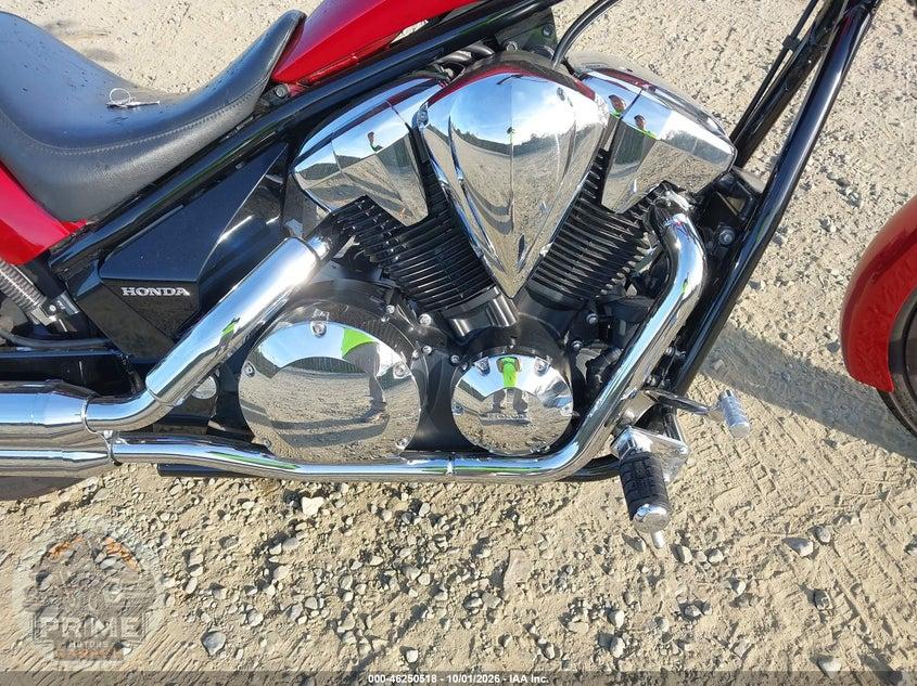 2015 HONDA VT1300 CX — фото 8