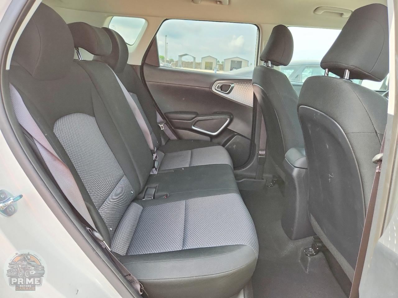 2025 KIA SOUL — фото 10