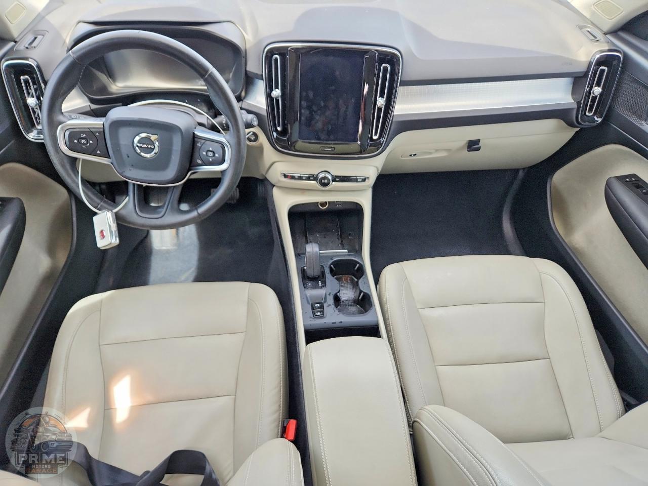 2020 VOLVO XC40 — фото 22
