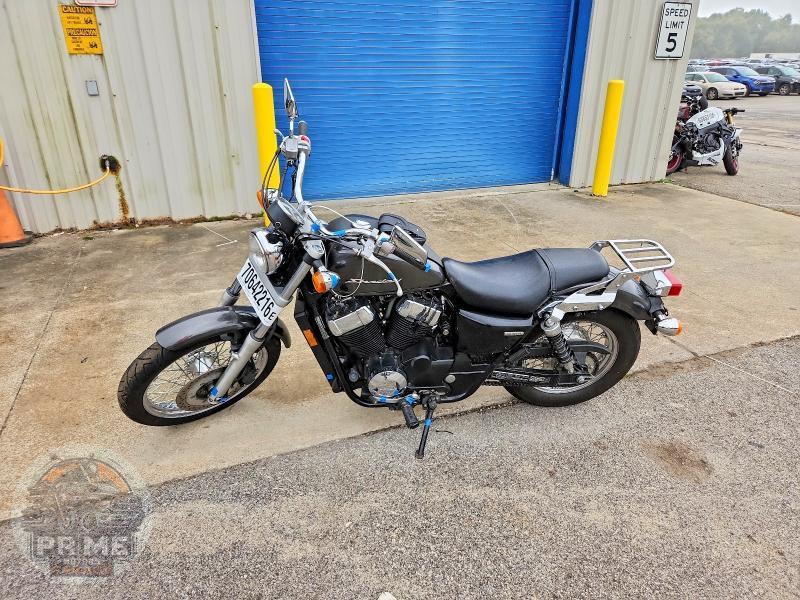 2010 HONDA VT750 — фото 3