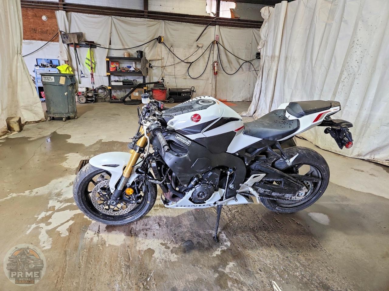 2026 HONDA CBR1000 — фото 3