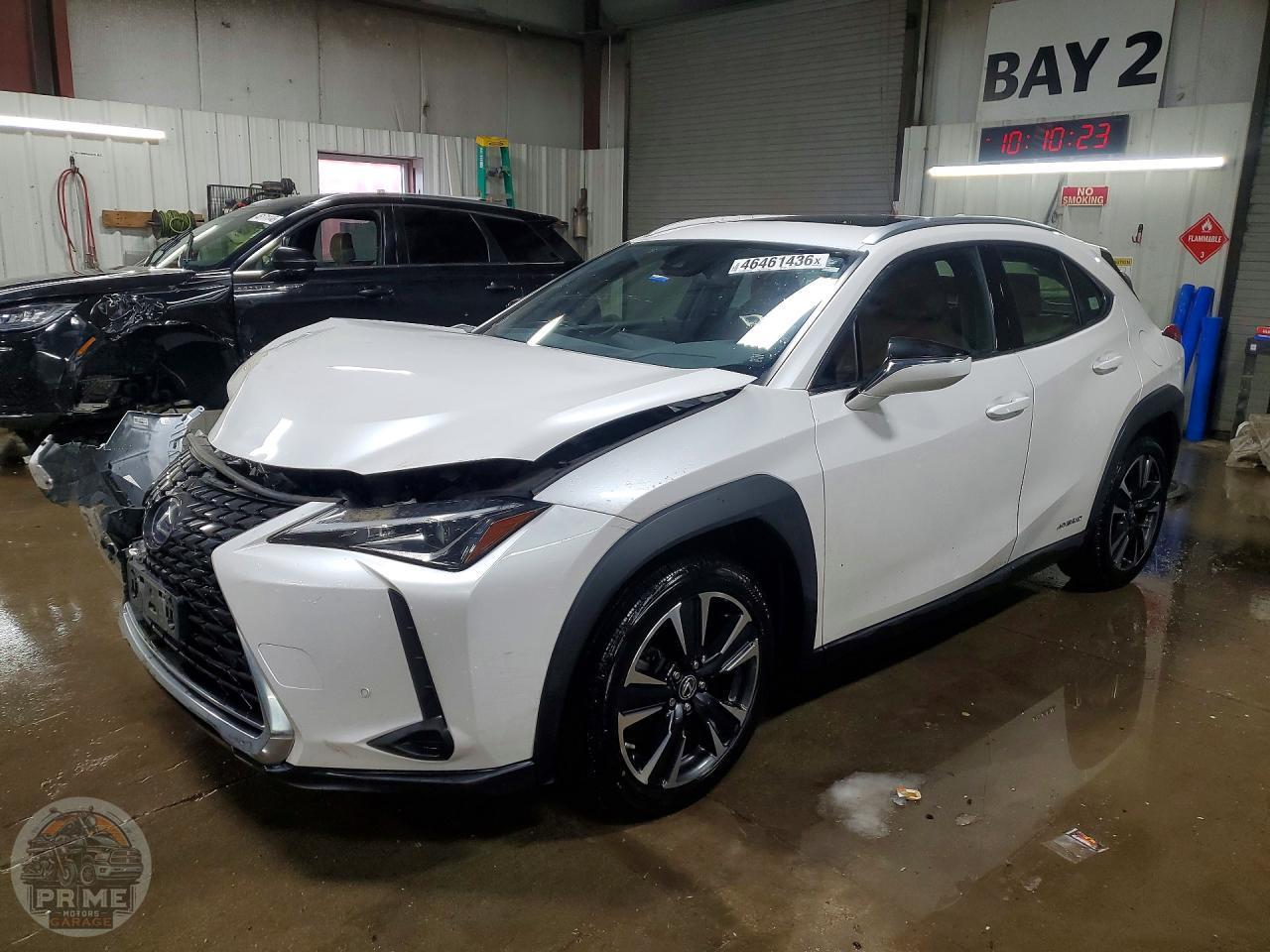 2021 LEXUS UX — фото 1