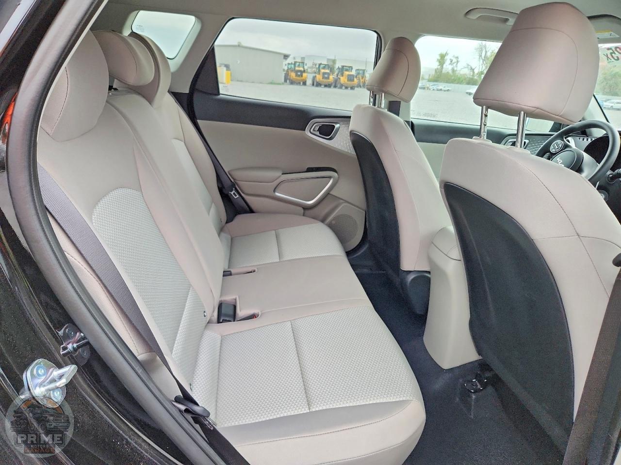 2025 KIA SOUL — фото 11