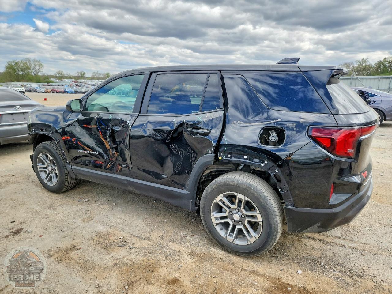 2025 GMC TERRAIN — фото 2