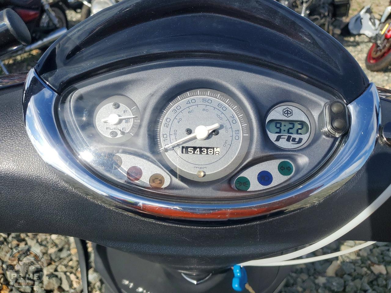 2017 PIAGGIO FLY — фото 7