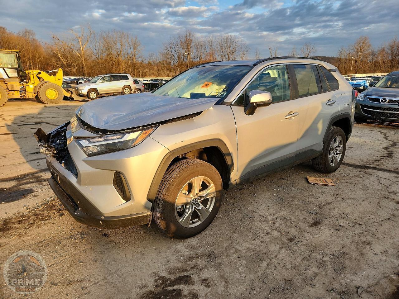 2025 TOYOTA RAV4 — фото 1