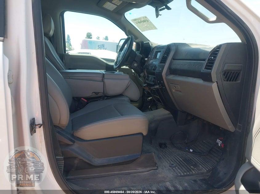 2021 FORD F-550 CHASSIS XL — фото 5