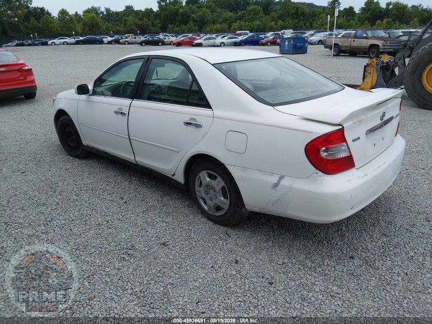 2002 TOYOTA CAMRY LE — фото 3