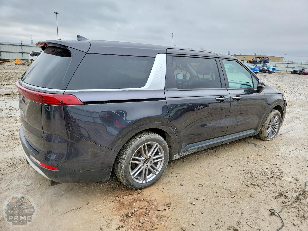 2022 KIA CARNIVAL — фото 3