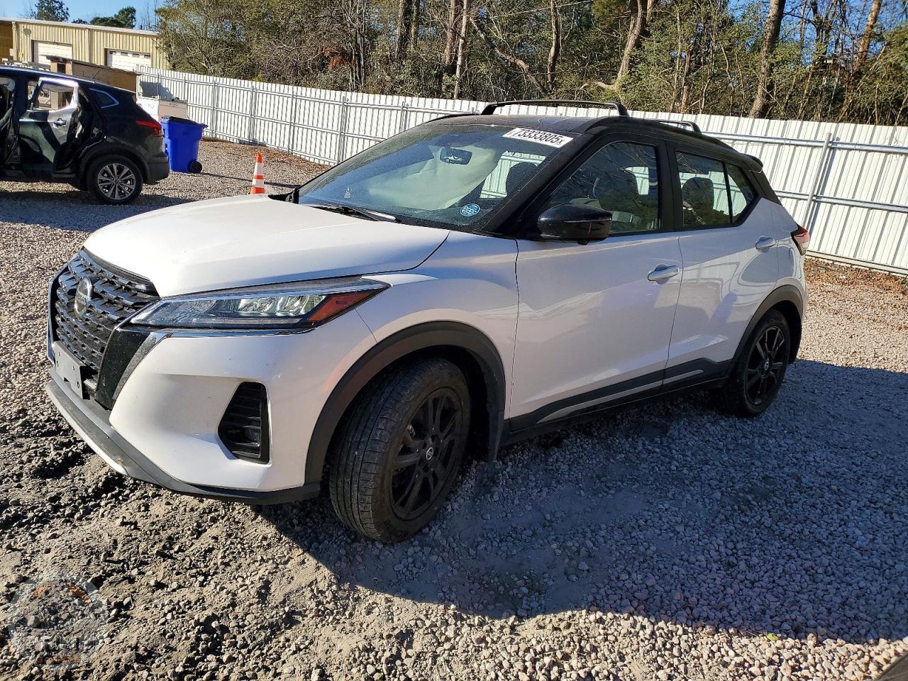2021 NISSAN KICKS — фото 1