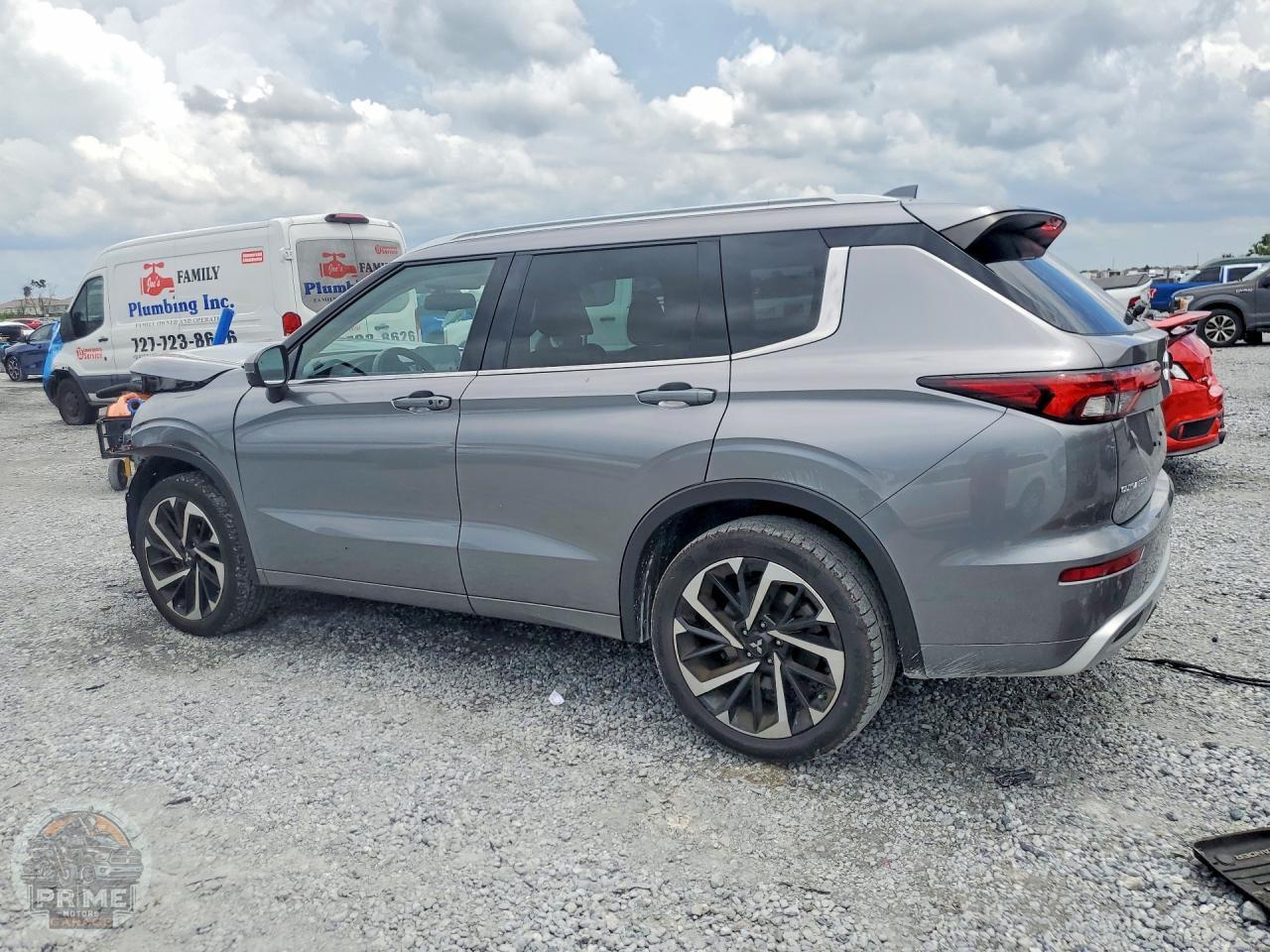 2022 MITSUBISHI OUTLANDER — фото 2