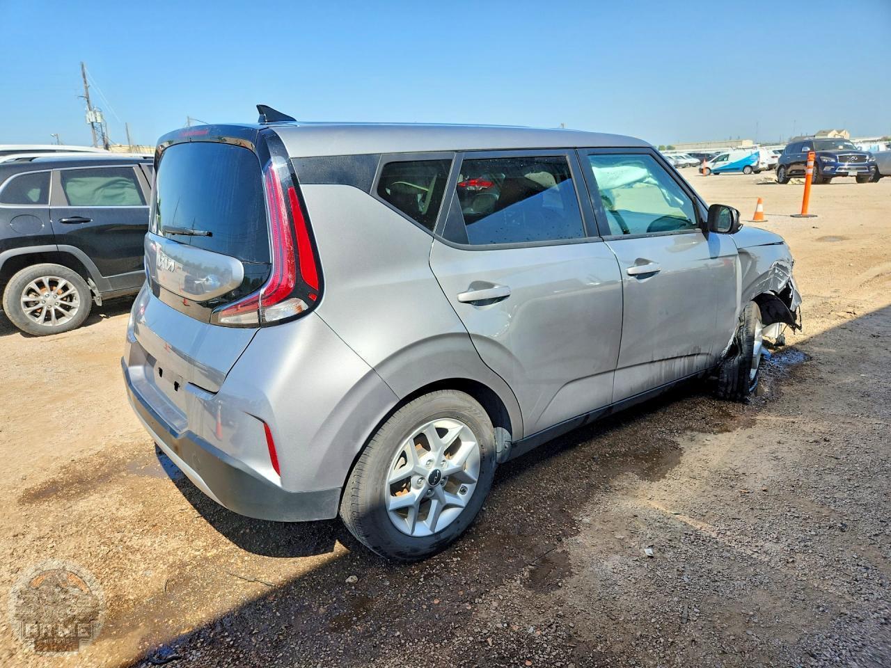 2025 KIA SOUL — фото 3