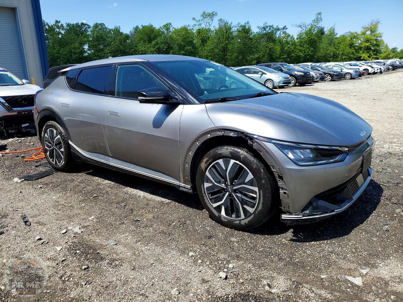 2023 KIA EV6 — фото 4