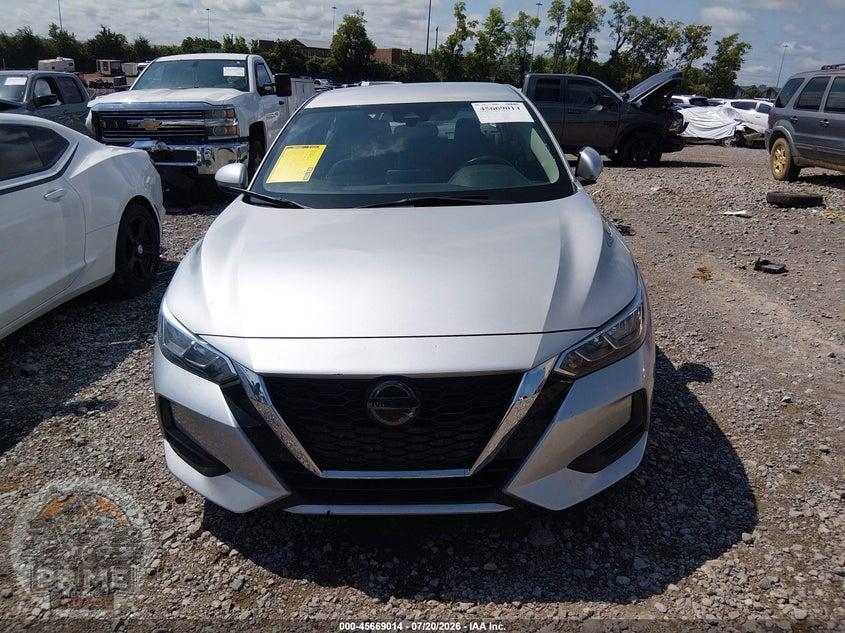 2022 NISSAN SENTRA SV XTRONIC CVT — фото 13