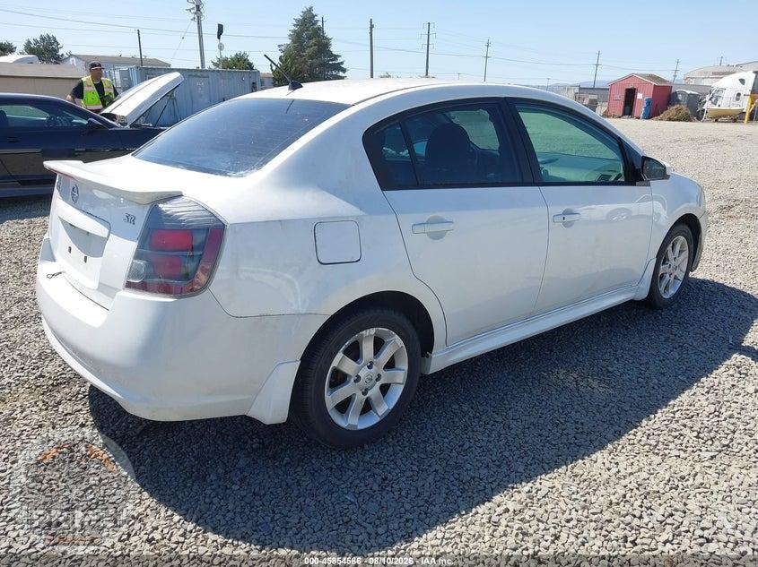 2012 NISSAN SENTRA 2.0 SR — фото 4