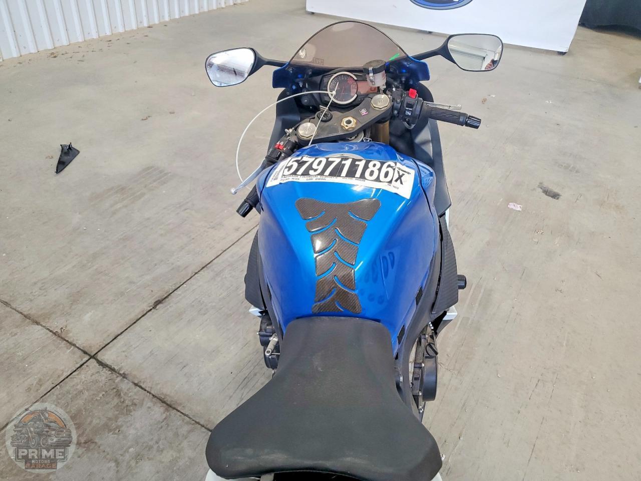 2011 SUZUKI GSX750 — фото 5
