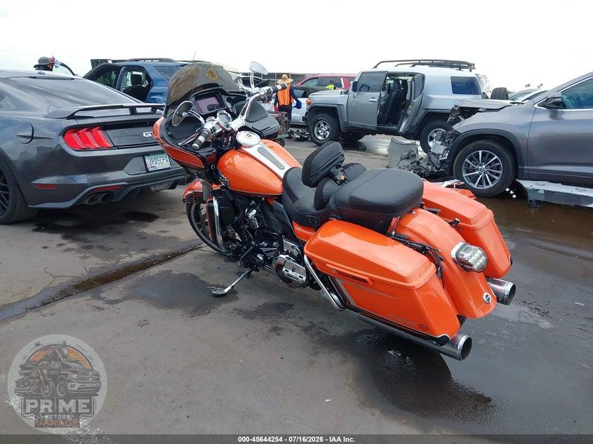 2022 HARLEY-DAVIDSON FLTRKSE (CVO ROAD GLIDE LIMITED) — фото 3