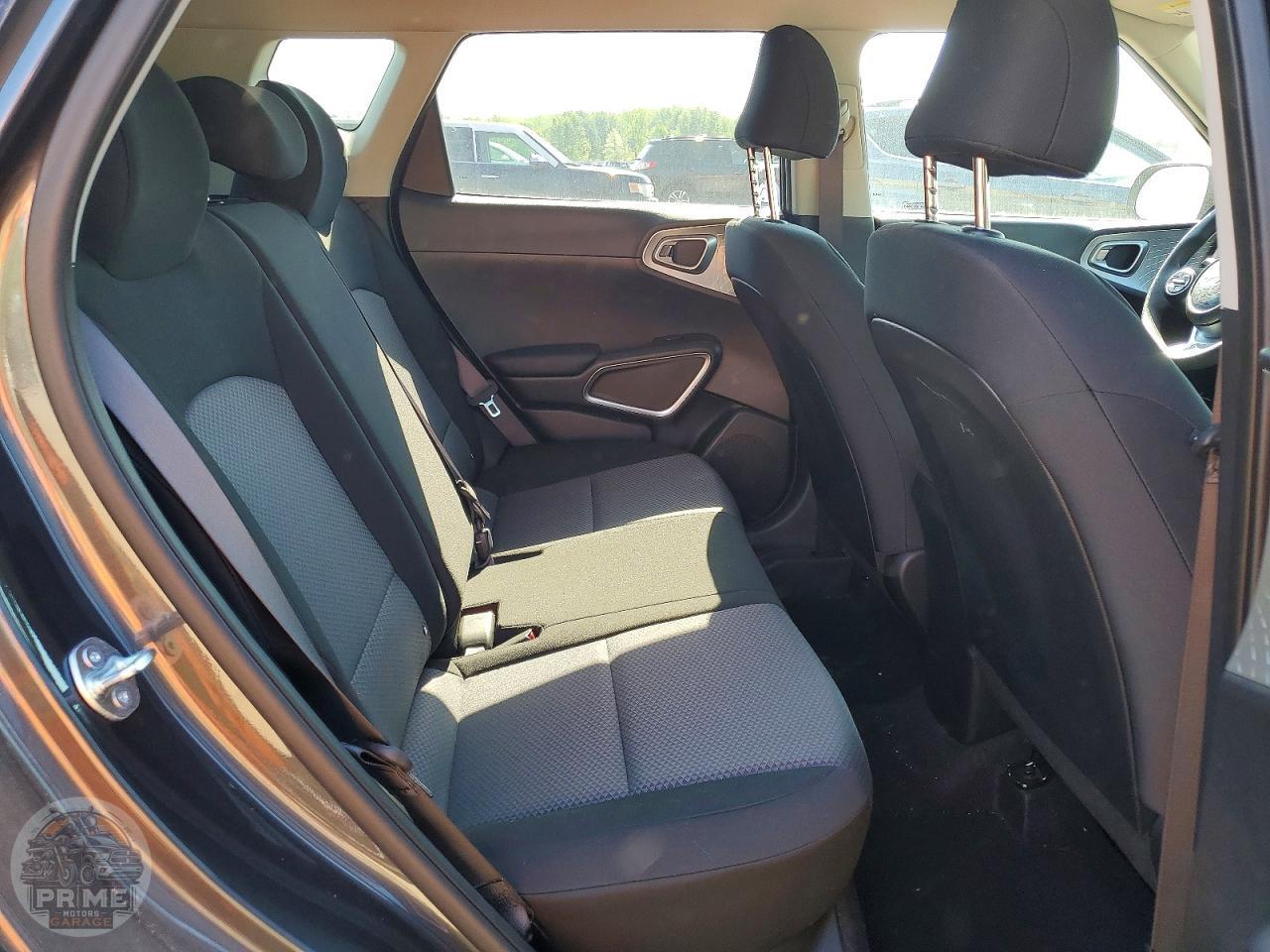 2025 KIA SOUL — фото 10
