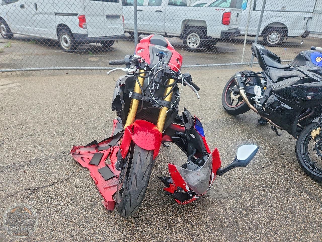 2024 HONDA CBR1000 — фото 2