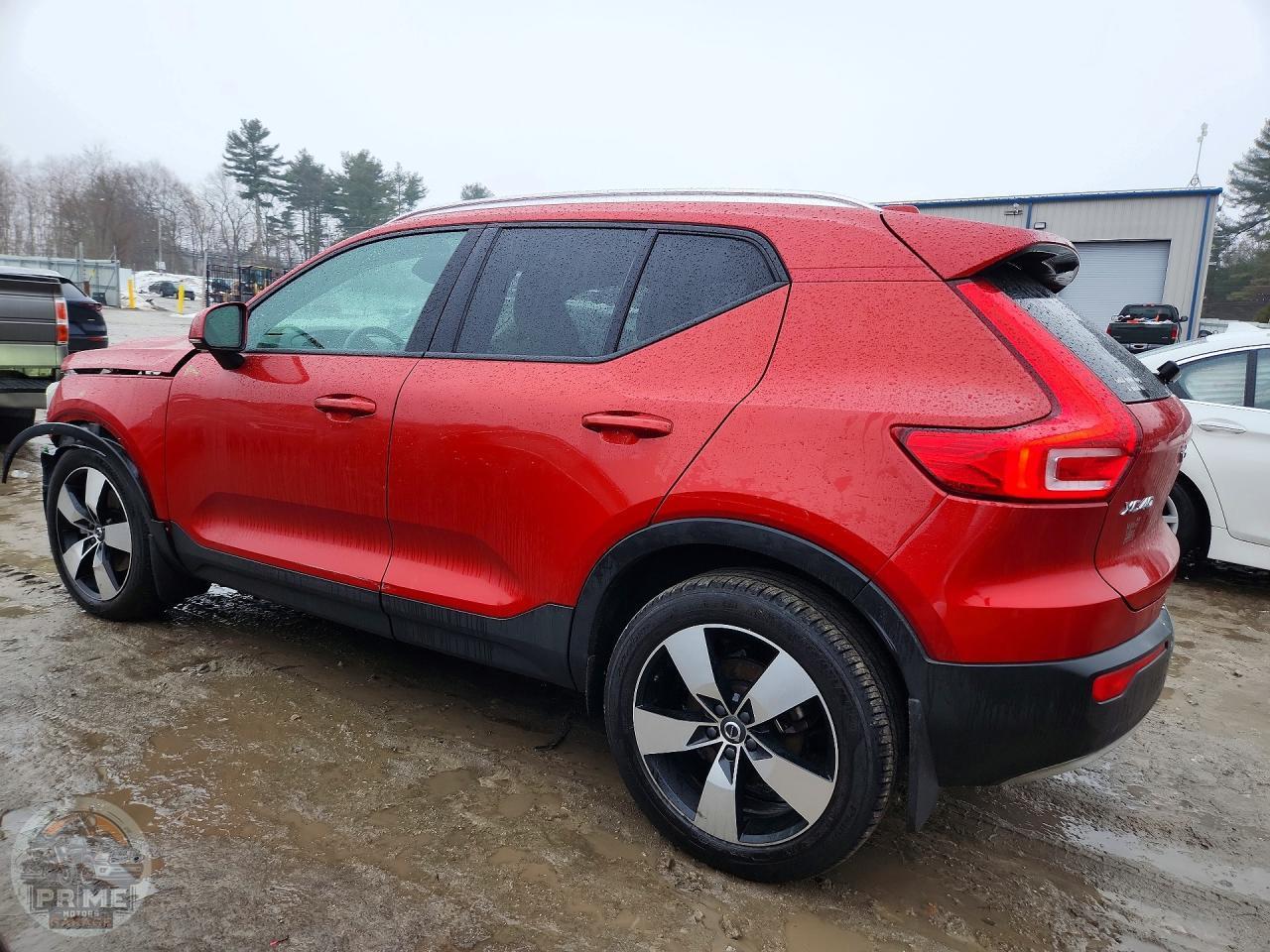 2020 VOLVO XC40 — фото 2