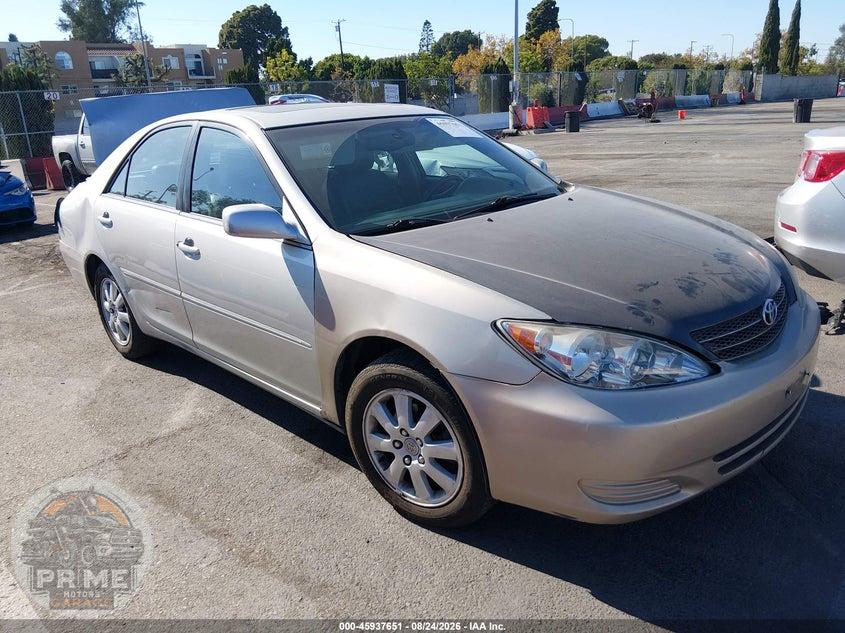 2003 TOYOTA CAMRY XLE — фото 1