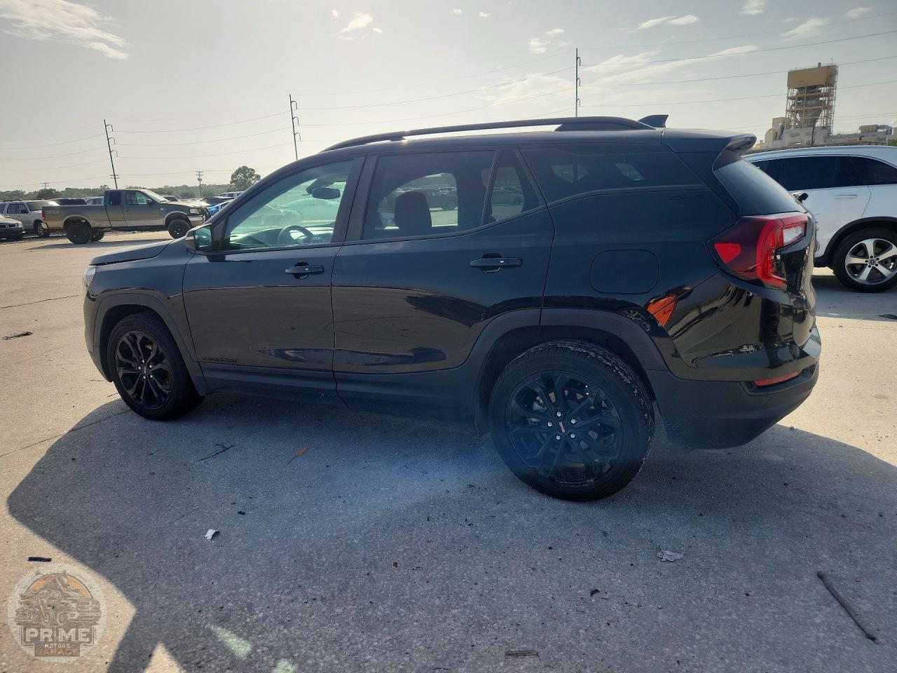 2022 GMC TERRAIN — фото 2