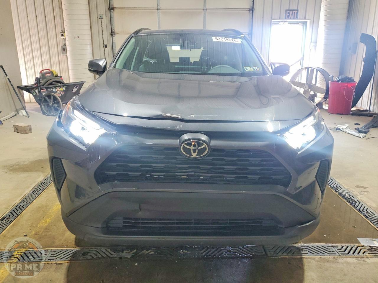 2025 TOYOTA RAV4 — фото 10