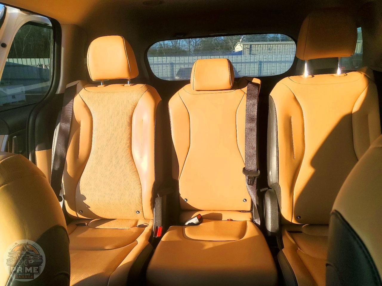 2022 KIA CARNIVAL — фото 10
