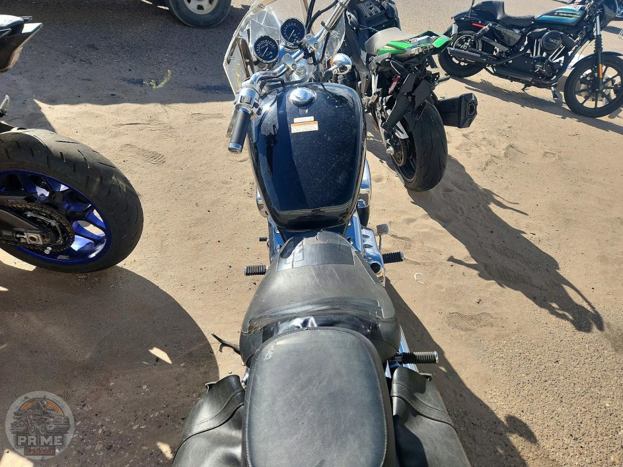 2001 HONDA VF750 — фото 5