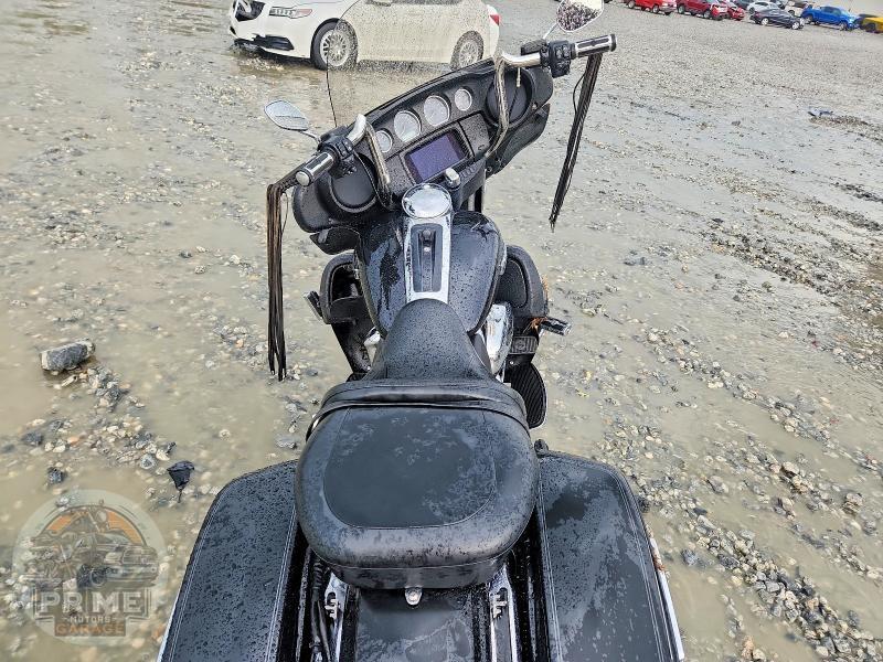 2019 HARLEY-DAVIDSON FLHTCU (ULTRA CLASSIC ELECTRA GLIDE) — фото 6