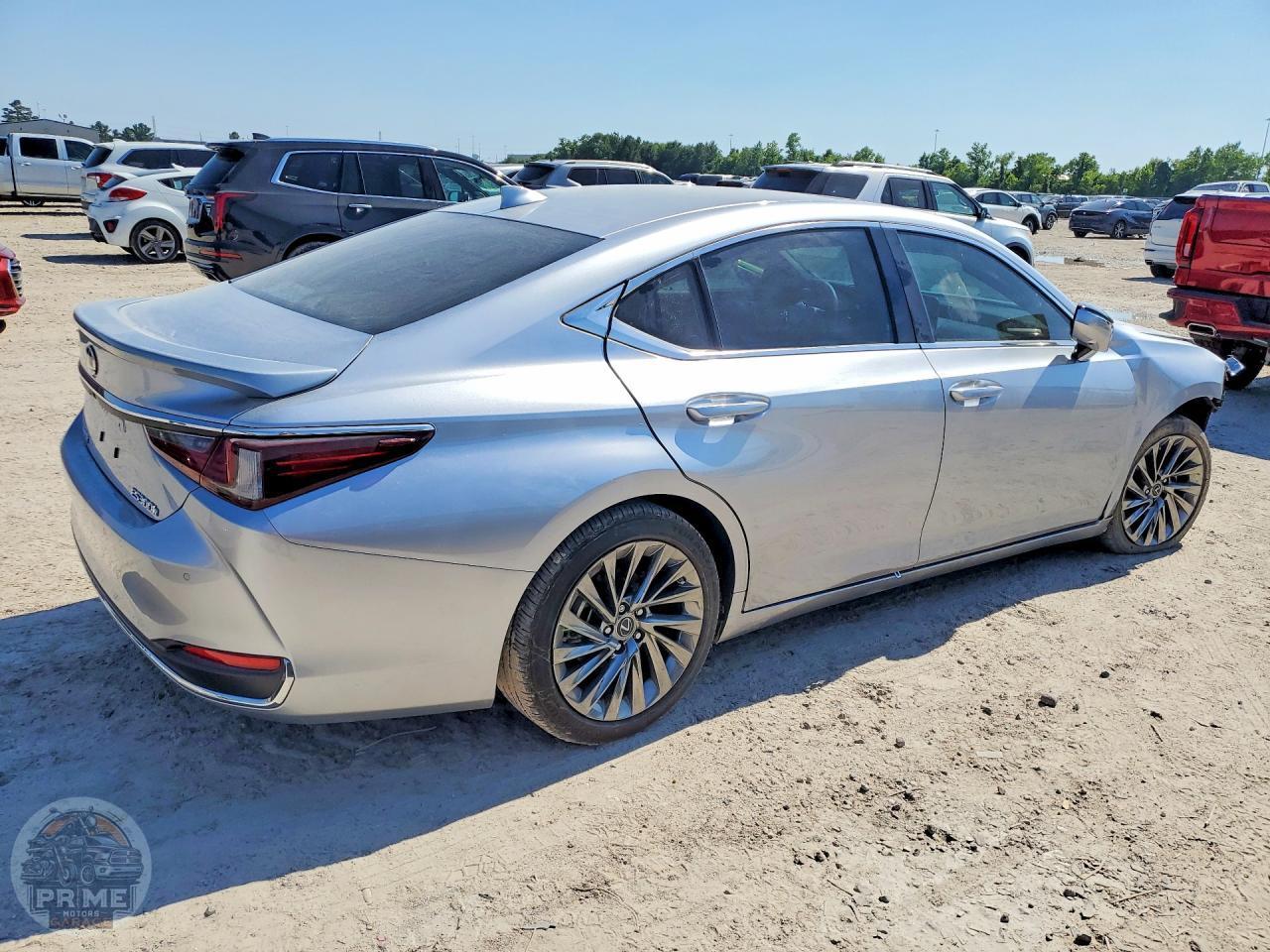 2025 LEXUS ES — фото 3