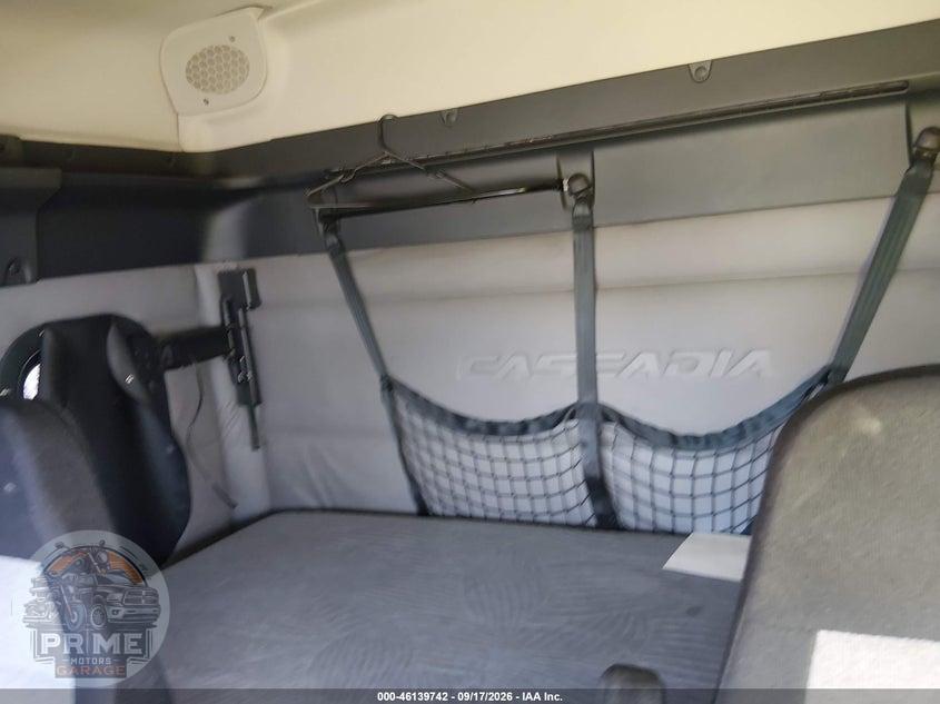 2019 FREIGHTLINER NEW CASCADIA 116 — фото 6