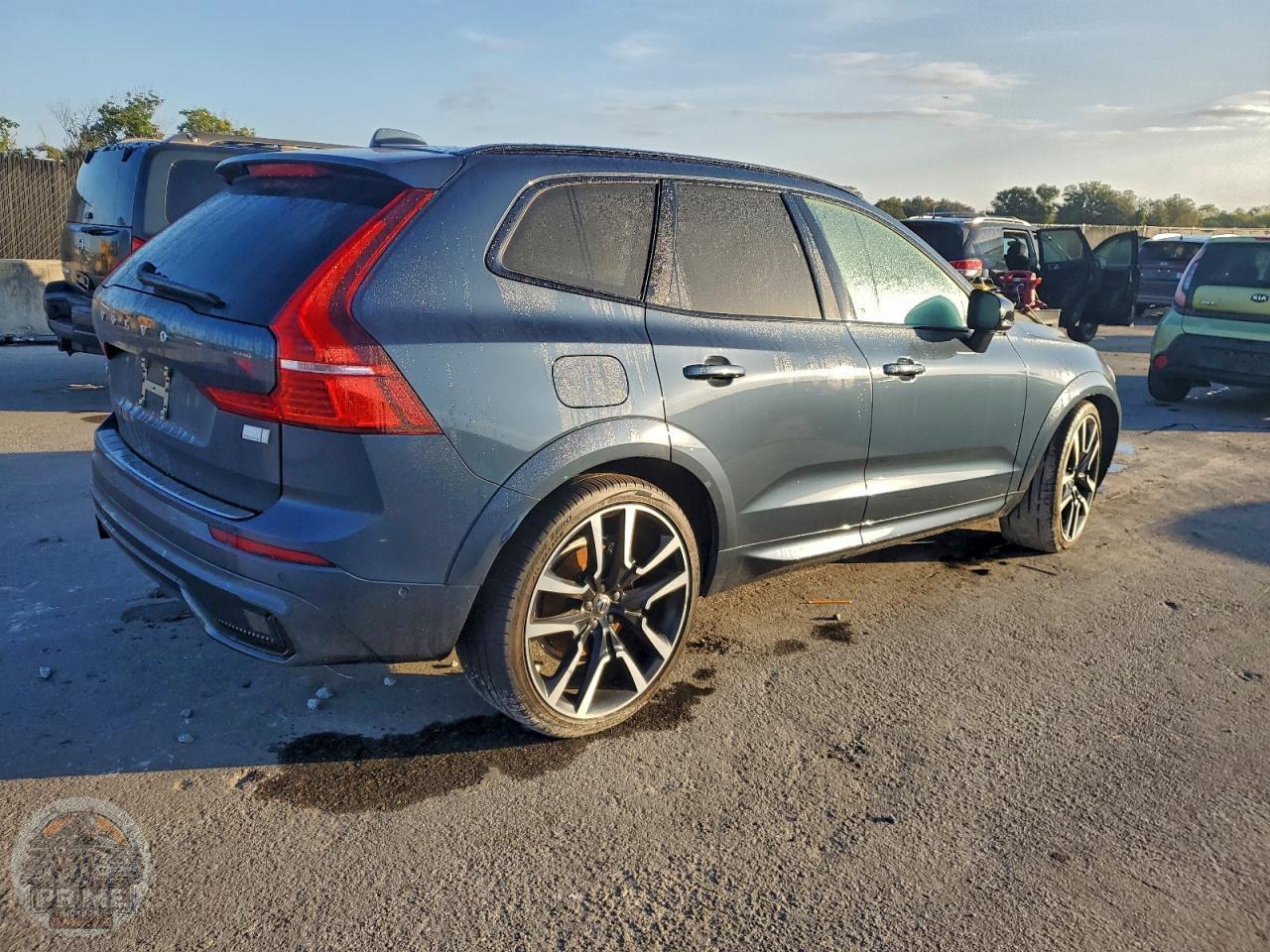 2024 VOLVO XC60 — фото 3