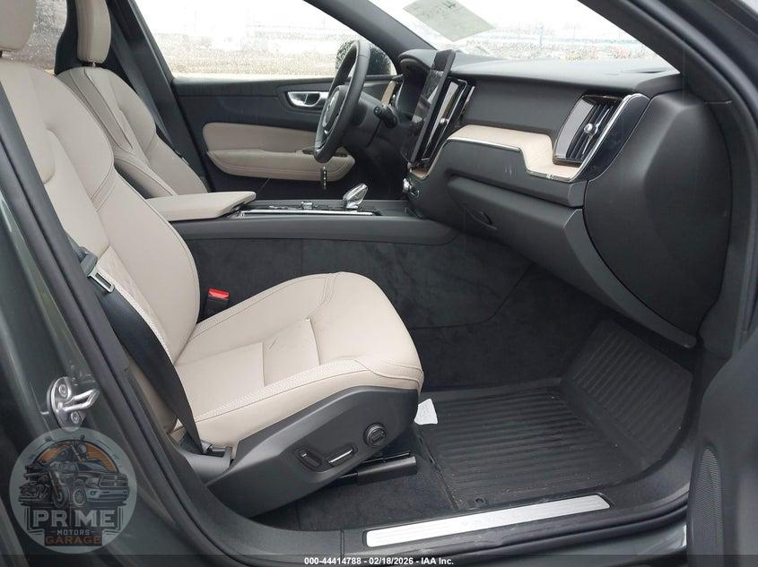2026 VOLVO XC60 B5 PLUS — фото 5