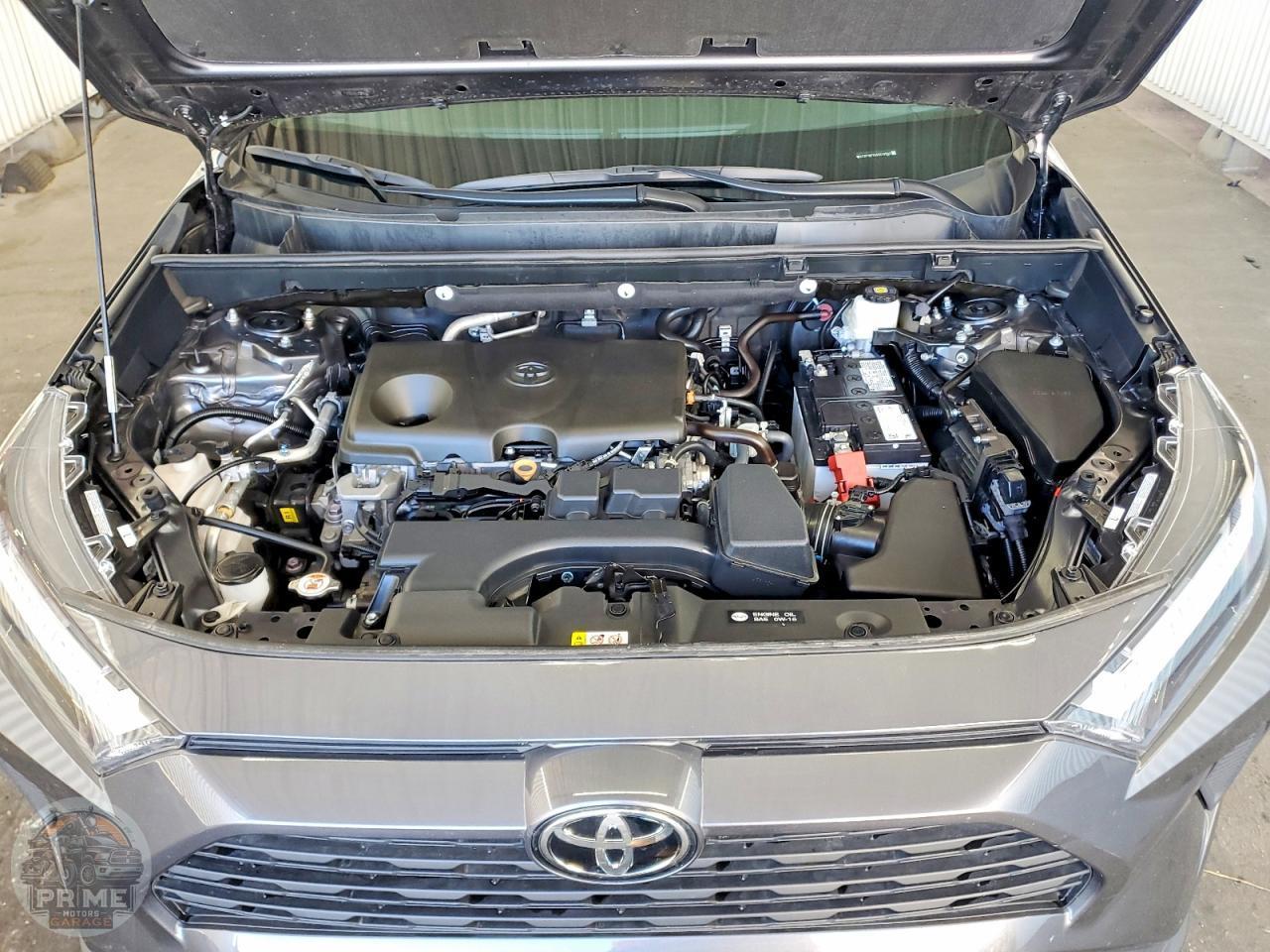 2025 TOYOTA RAV4 — фото 12