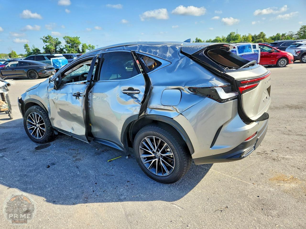 2025 LEXUS NX — фото 2