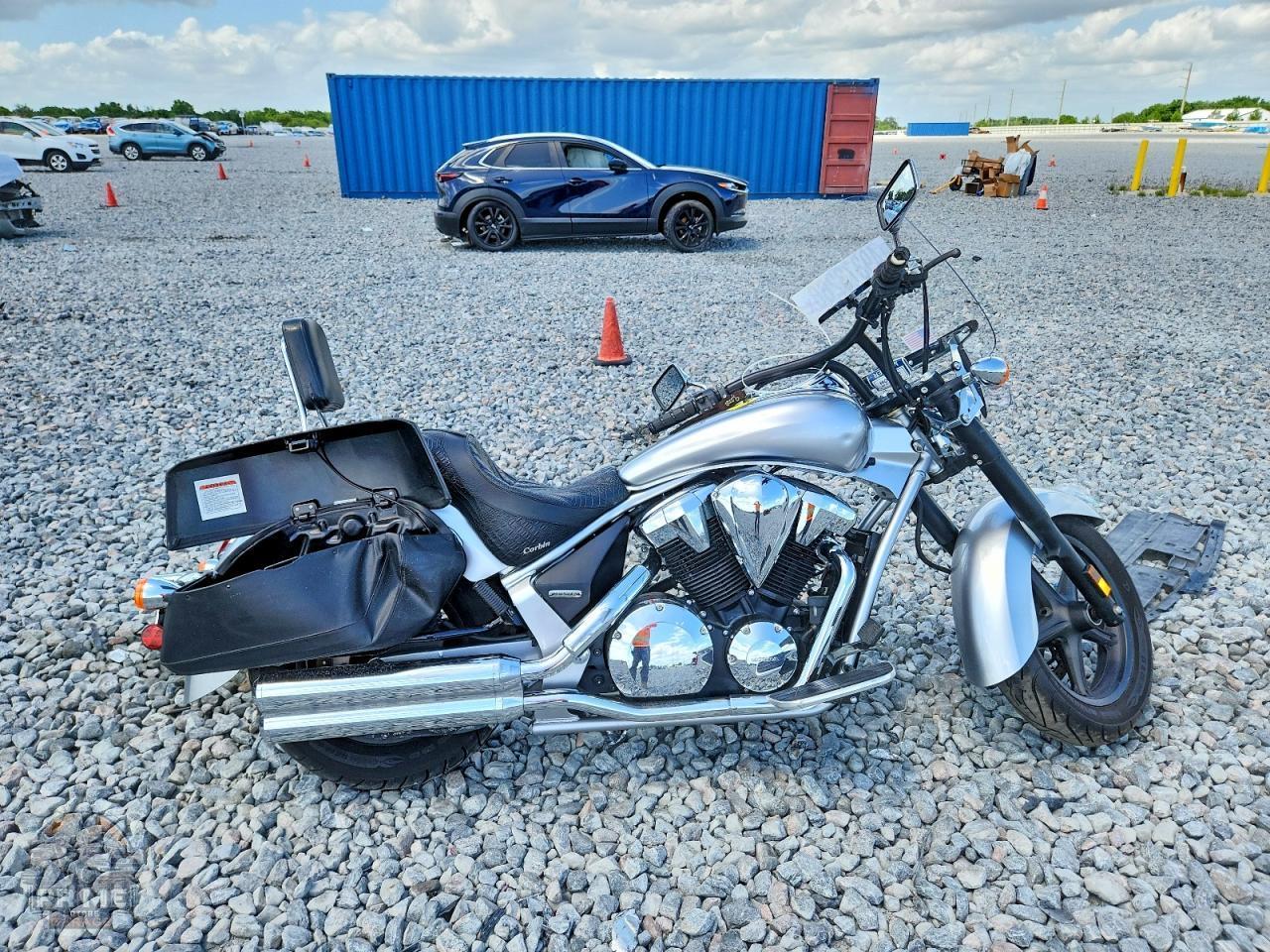 2014 HONDA VT1300 — фото 1