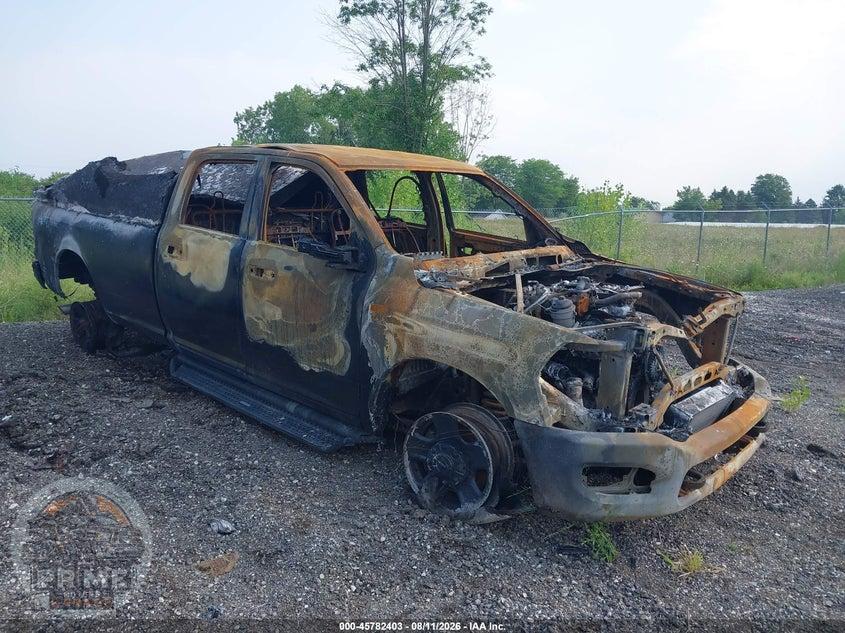 2025 RAM 3500 TRADESMAN  4X4 8' BOX — фото 1