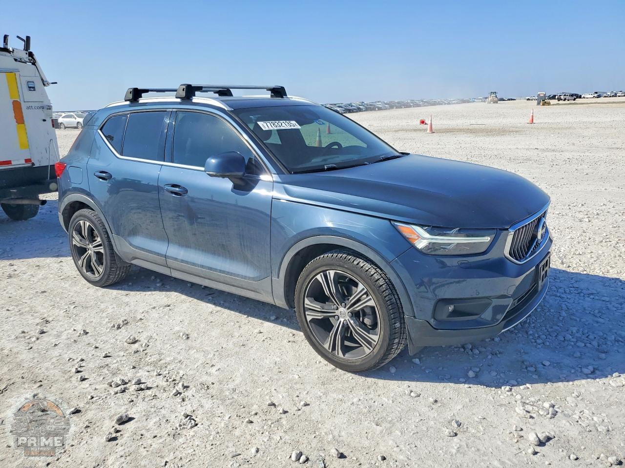 2021 VOLVO XC40 — фото 4