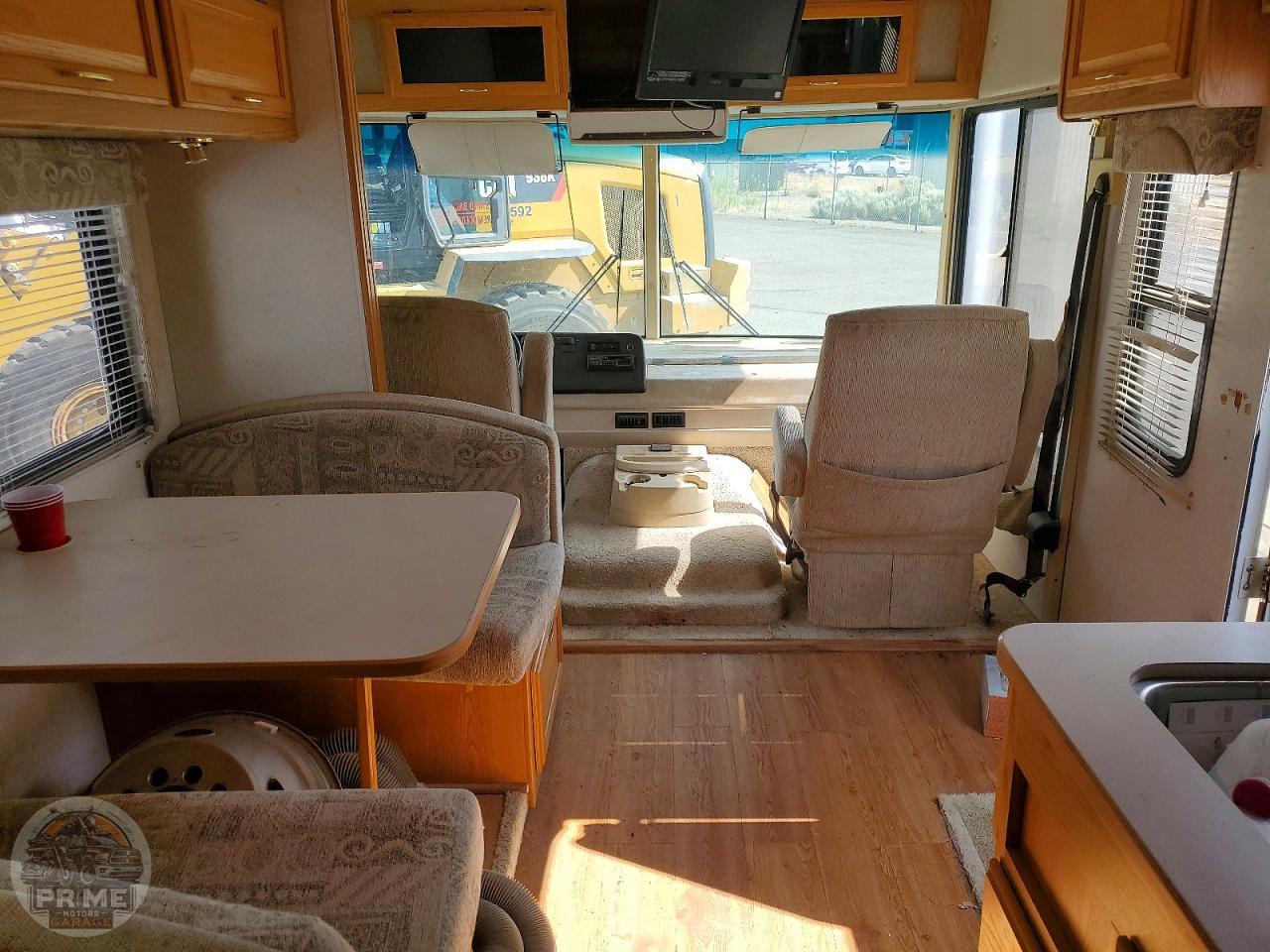 2001 WORKHORSE MOTORHOME — фото 4
