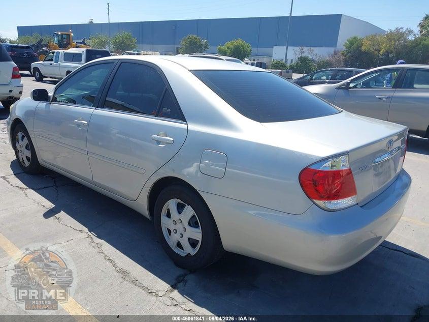 2006 TOYOTA CAMRY LE — фото 3
