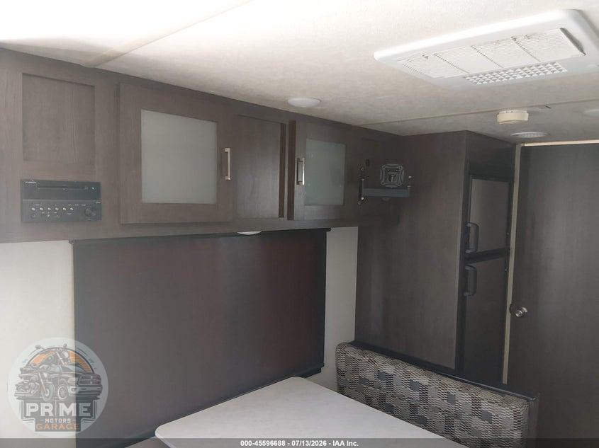 2018 FOREST RIVER WILDWOOD X-LITE 201BHXL TRAVEL TRAILER — фото 13