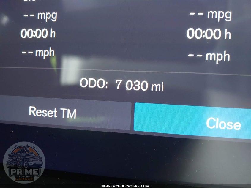 2026 VOLVO XC40 PLUS, B5 AWD GAS (MILD HYBRID), DARK — фото 15