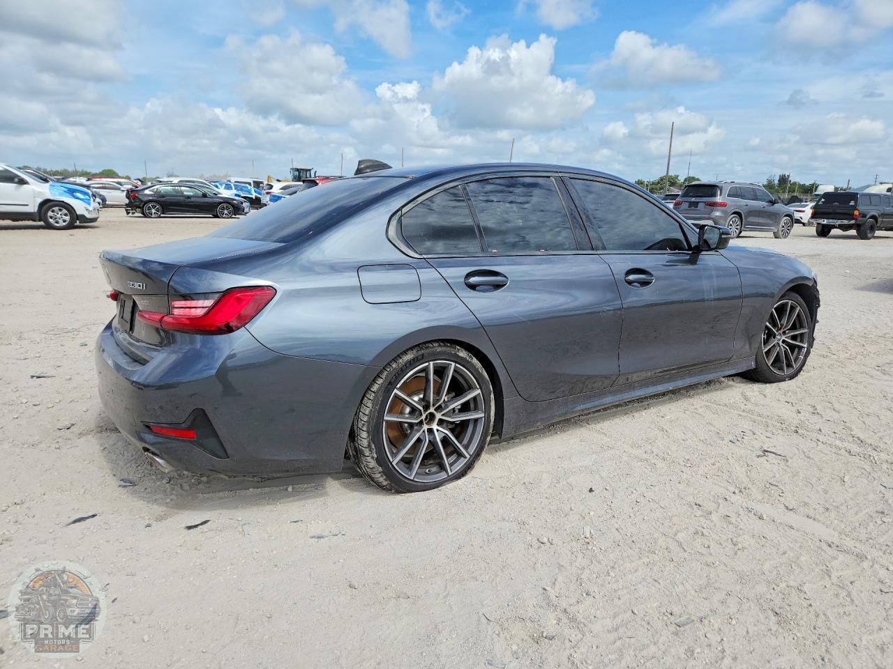 2021 BMW 3 SERIES — фото 3