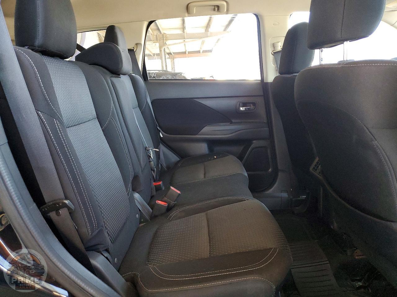 2020 MITSUBISHI OUTLANDER — фото 9