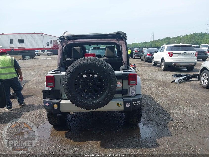 2015 JEEP WRANGLER UNLIMITED SAHARA — фото 16