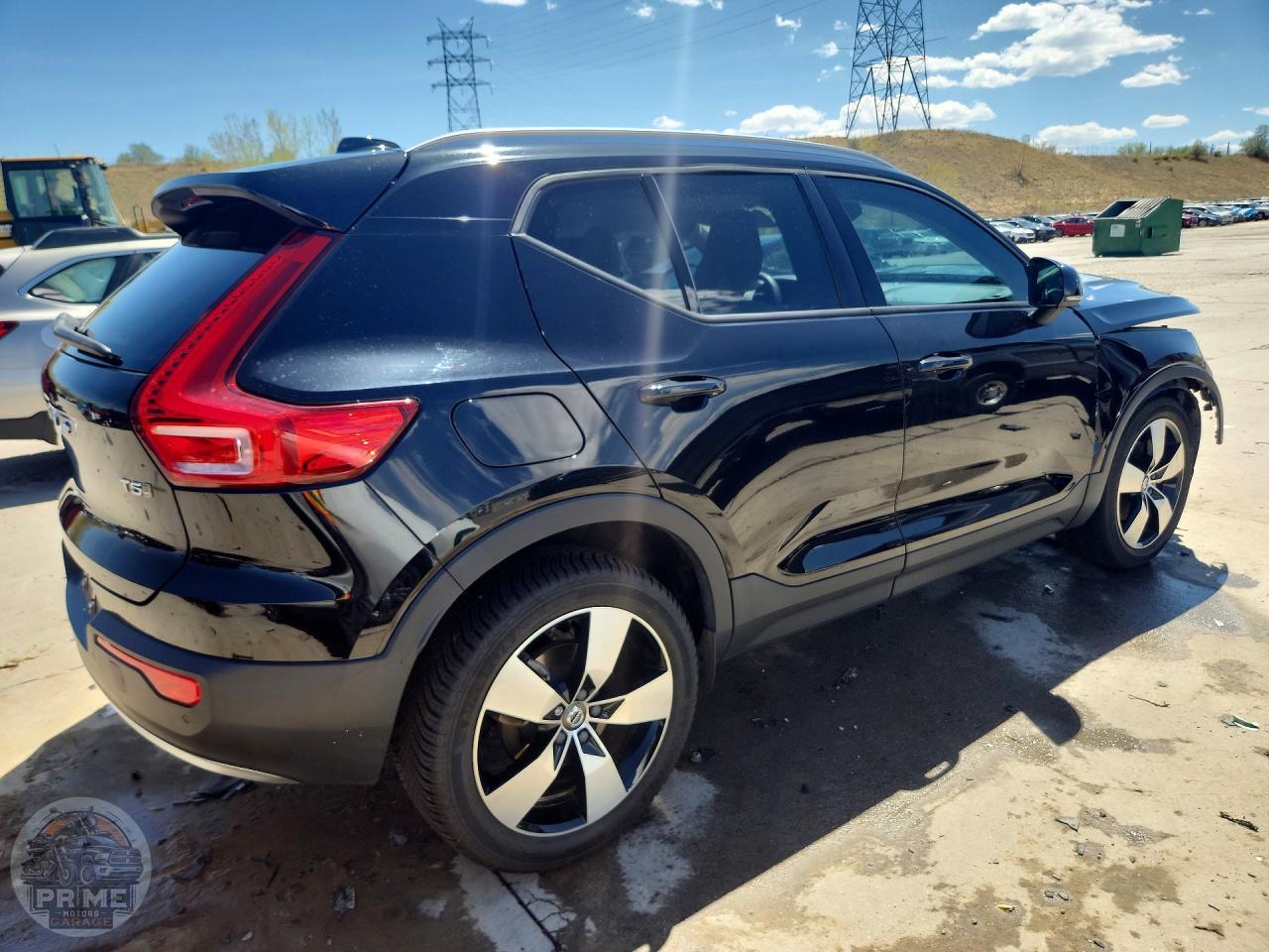 2020 VOLVO XC40 — фото 8