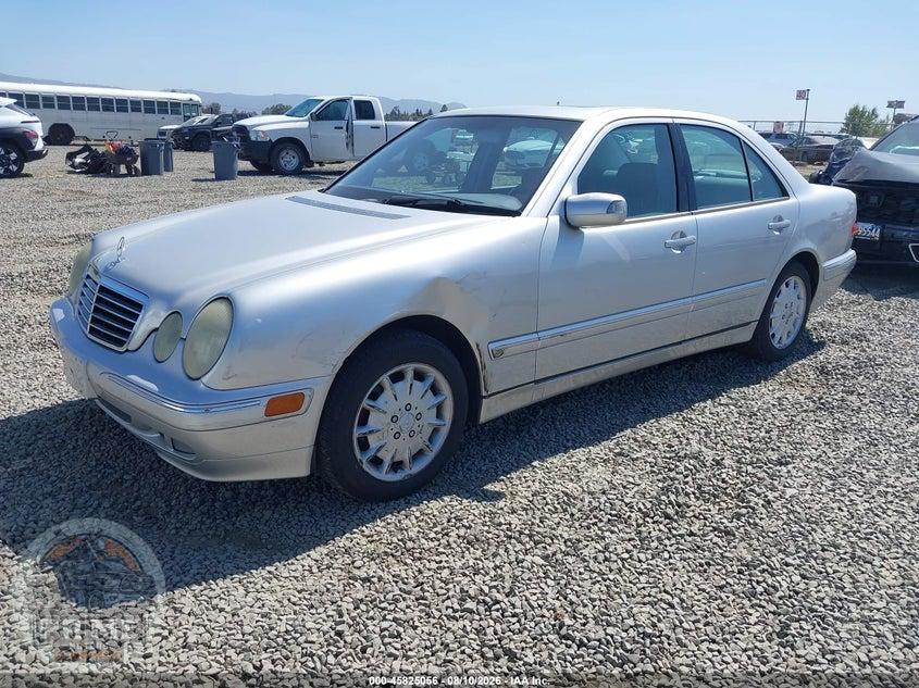 2000 MERCEDES-BENZ E 320 — фото 2