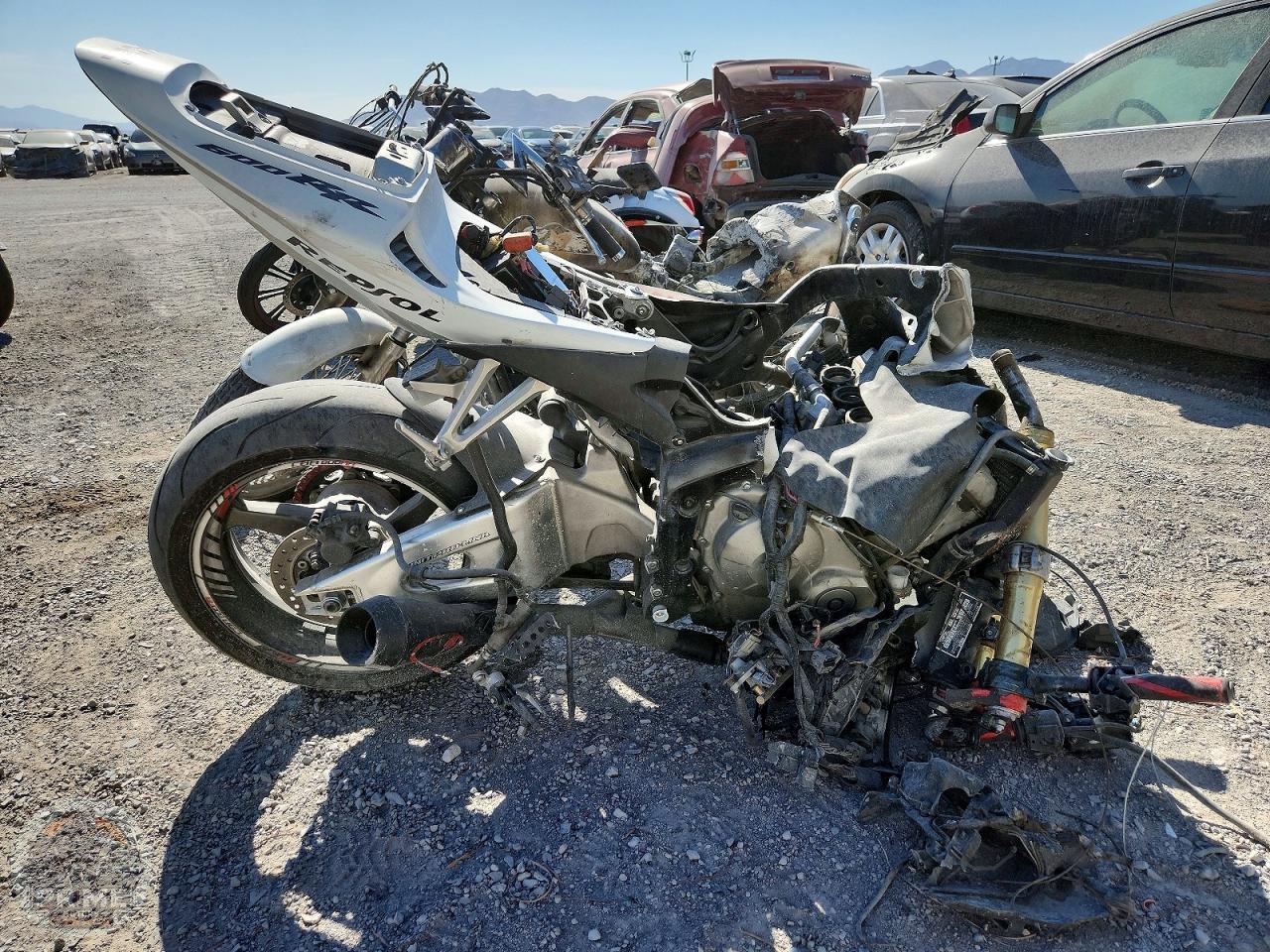 2005 HONDA CBR600 — фото 1