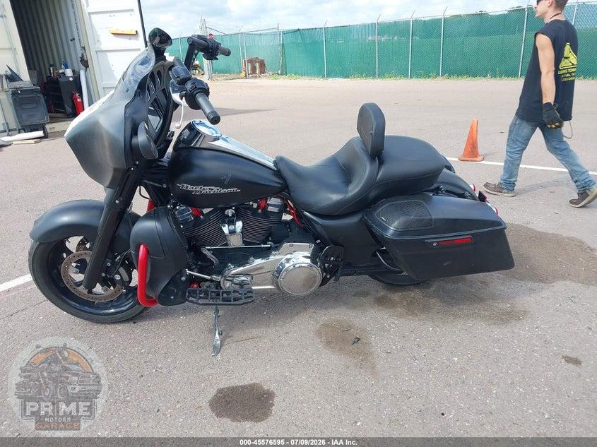 2017 HARLEY-DAVIDSON FLHXS (STREET GLIDE SPECIAL) STREET GLIDE SPECIAL — фото 13